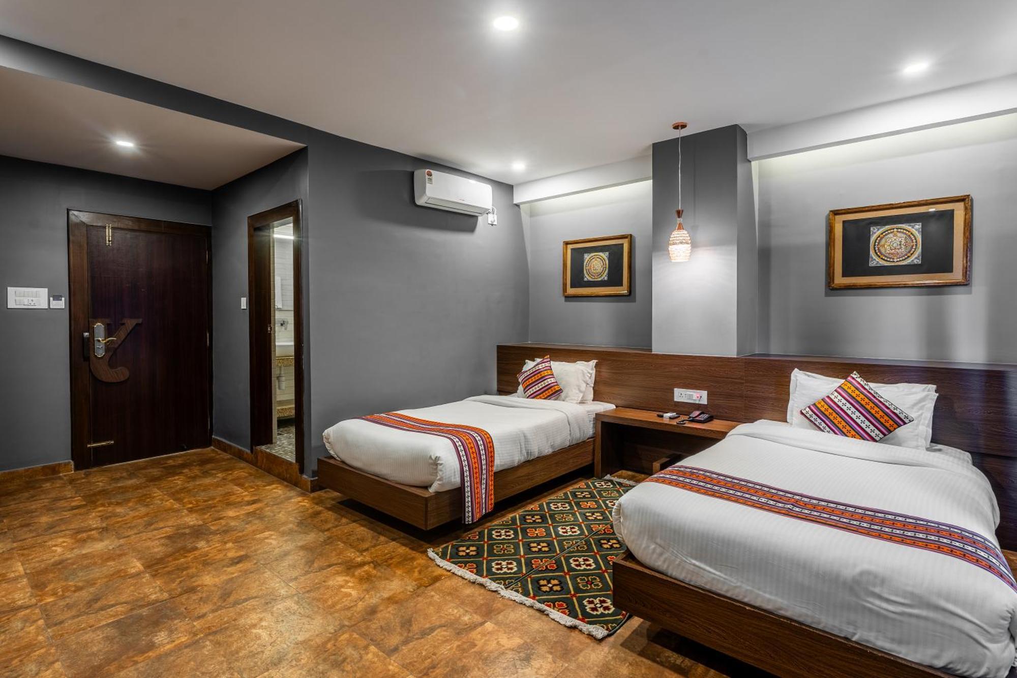 Hotel Yukhang Kathmandu Esterno foto
